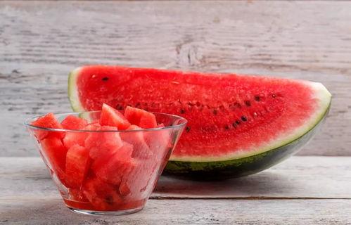 喷瓜如何吃,探索喷瓜的食用方法与技巧