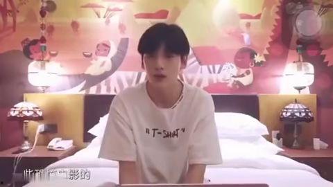 那你吃瓜的空耳视频,吃瓜群众演绎的“那吃瓜的”