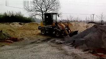 铲车吃瓜,一场别开生面的夏日狂欢