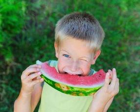 流泪擦汗吃瓜群众